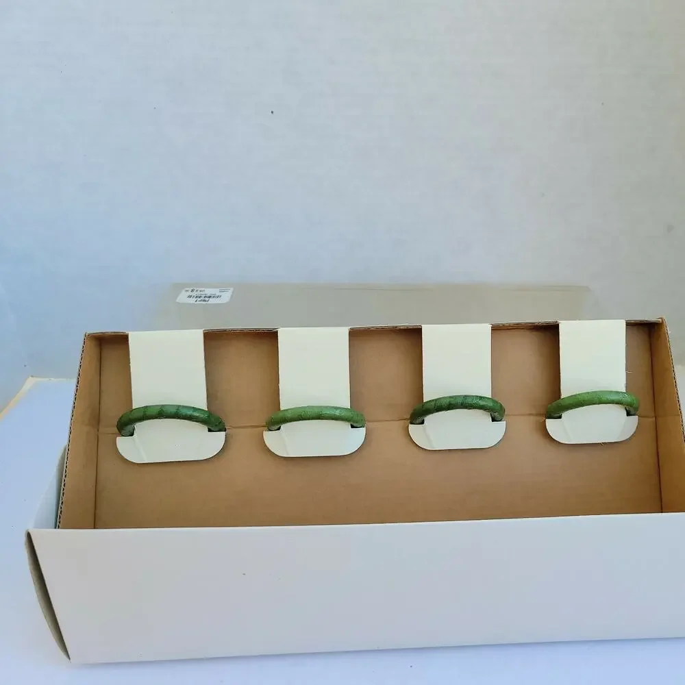 Pier 1 Beaded Fruit GRAPES Napkin RINGS Holders Set of 4 Tablescape Decor